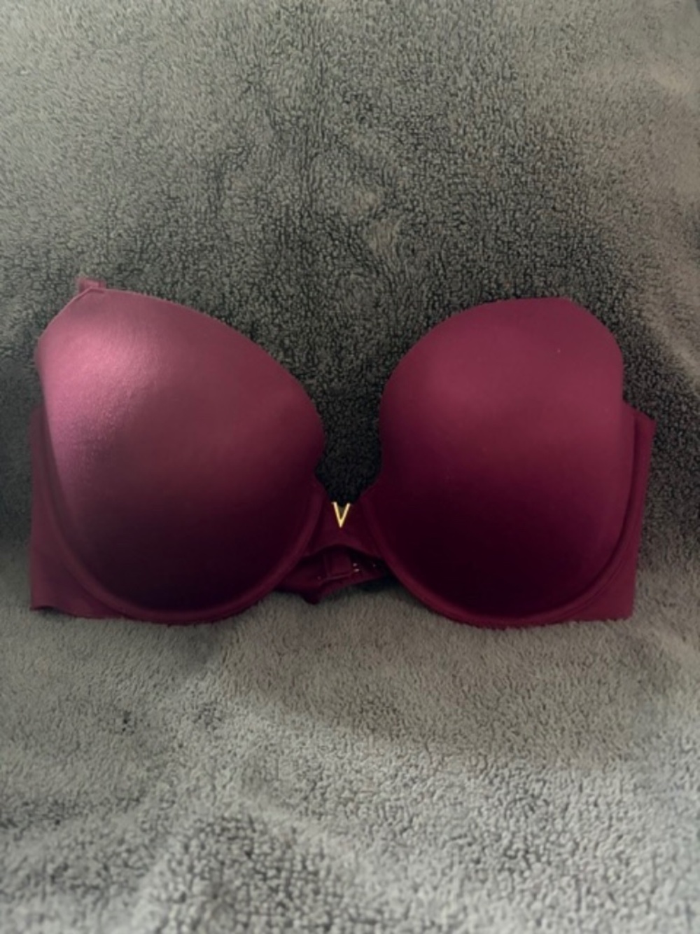 Victoria's Secret lined Demi with underwire V collection Burgundy SZ 38D